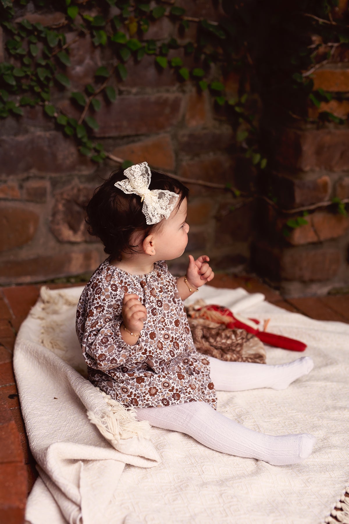 Dahlia Lace Bow Clip - Ivory