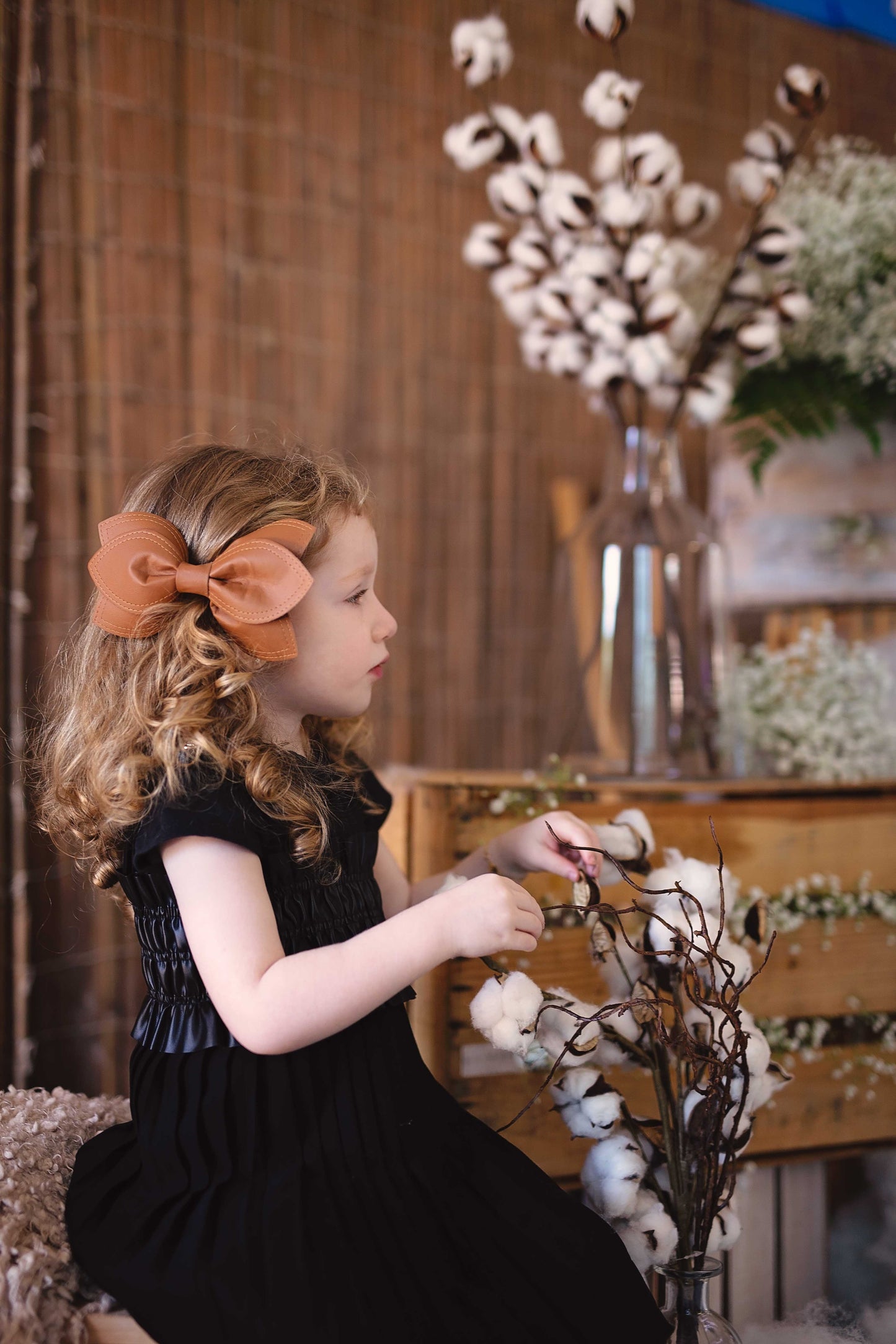 Growing Orchid Clip/Bowtie - Black Leather