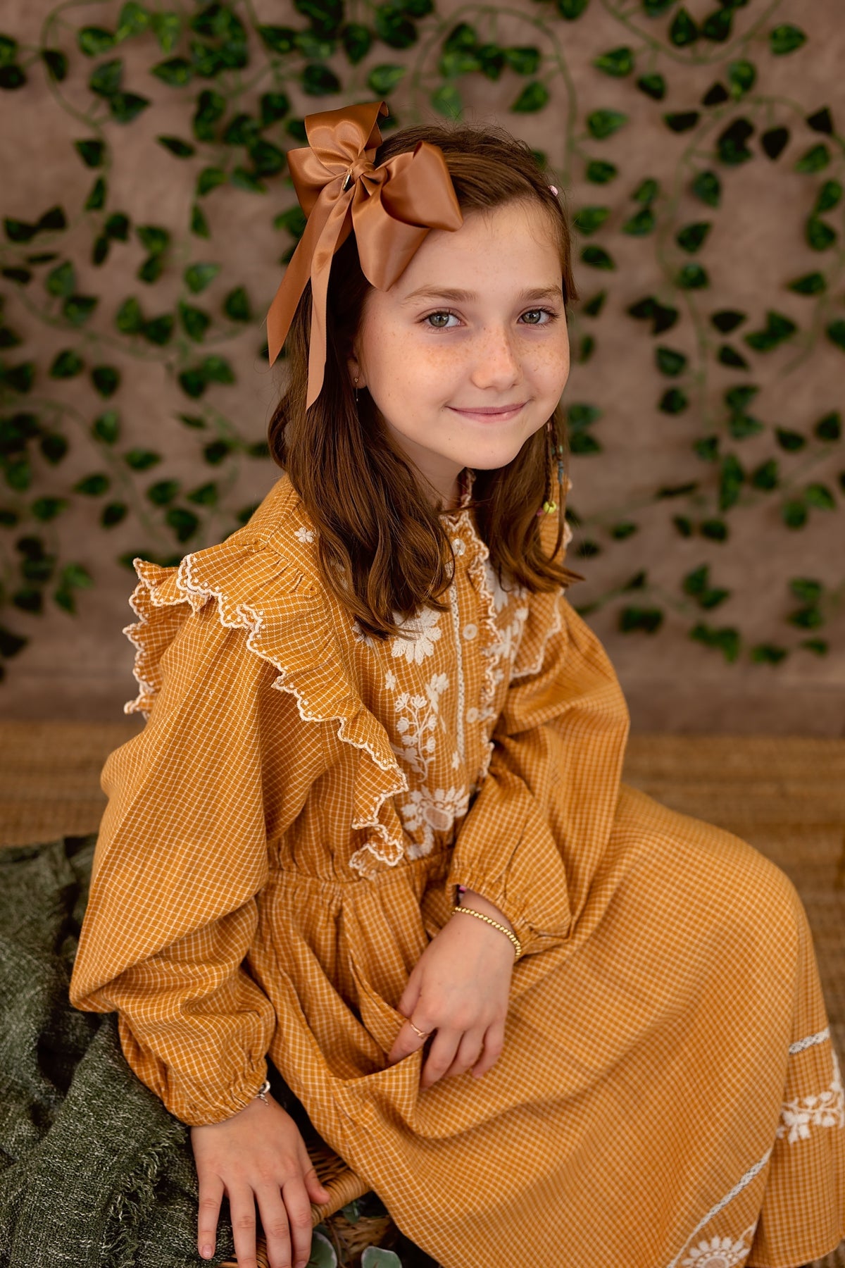 Oversized Bow Pony/Clip - Caramel