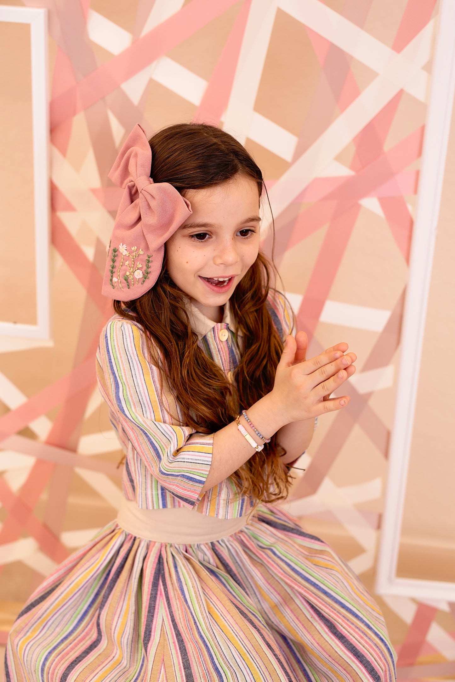 Embroidered Perfect Bow Clip - Dove