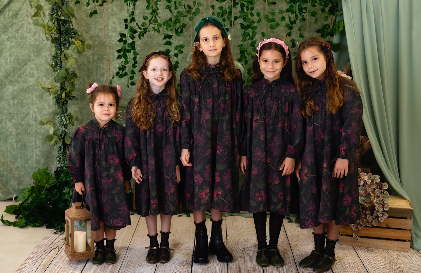 Petite Puffed Piggies - Burgundy