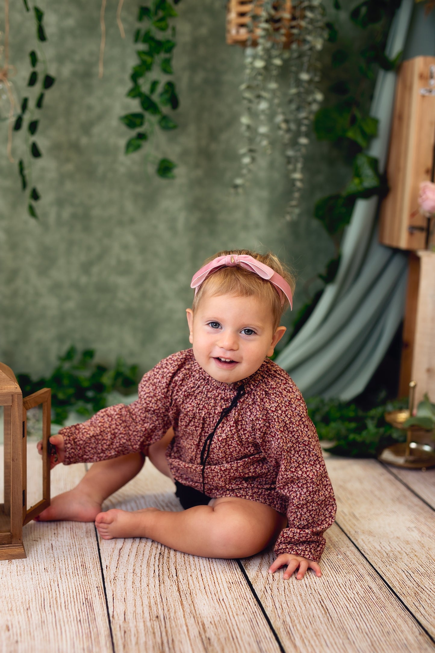 Matilda Velvet Wrap - Antique Green