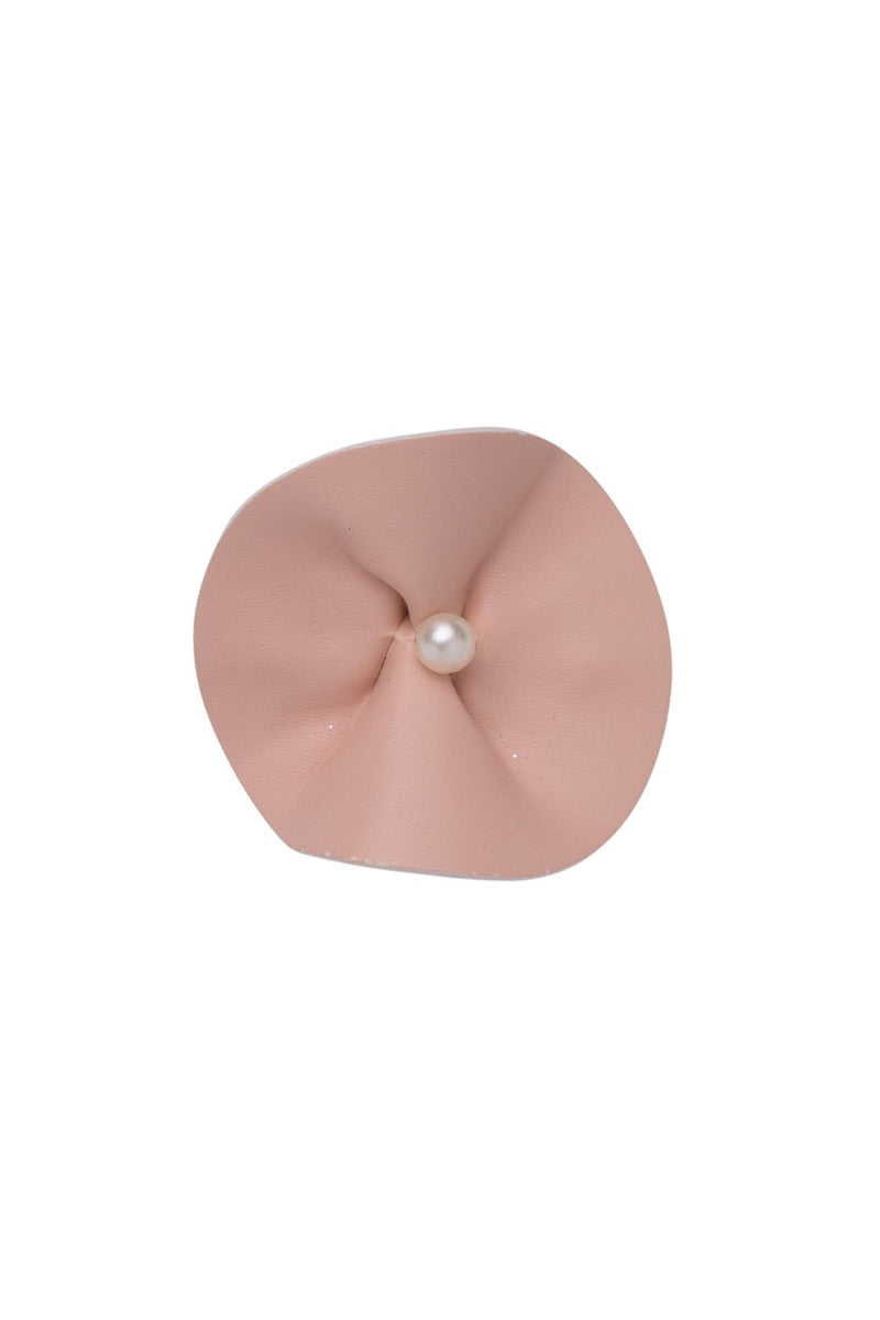 Pansy Clip - Blush Leather